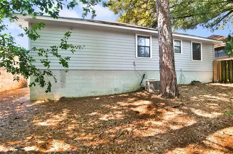 Exterior - 19 Parma Dr, Daphne, AL 36526 photo 7 of 8