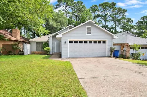 Exterior - 19 Parma Dr, Daphne, AL 36526 photo 2 of 8