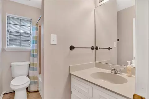 Bath - 19 Parma Dr, Daphne, AL 36526 photo 3 of 4