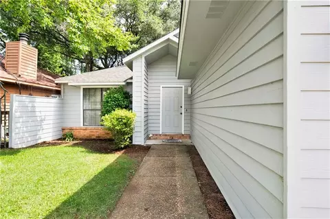 Exterior - 19 Parma Dr, Daphne, AL 36526 photo 3 of 8