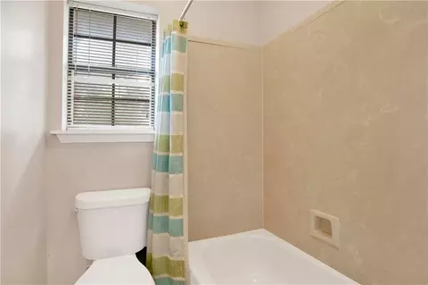 Bath - 19 Parma Dr, Daphne, AL 36526 photo 4 of 4