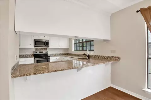 Kitchen - 19 Parma Dr, Daphne, AL 36526 photo 2 of 6