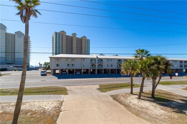 920 W Lagoon Ave, Gulf Shores, AL 36542