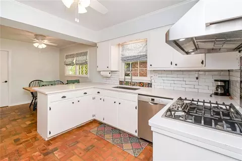 Kitchen - 3675 Claridge Rd N, Mobile, AL 36608 photo 2 of 7