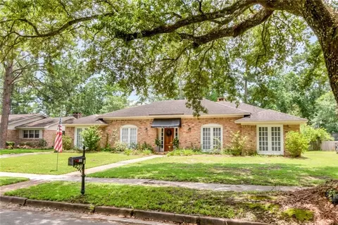 3675 Claridge Rd N, Mobile, AL 36608