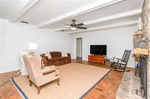 Living - 3675 Claridge Rd N, Mobile, AL 36608 photo 4 of 6