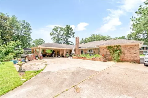 Exterior - 3675 Claridge Rd N, Mobile, AL 36608 photo 11 of 12