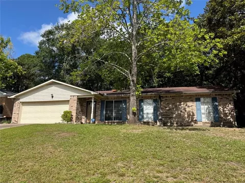 724 Brannan Dr E, Mobile, AL 36693 photo 2
