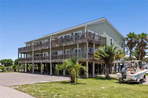 1514 Cadillac Ave #2B, Dauphin Island, AL 36528