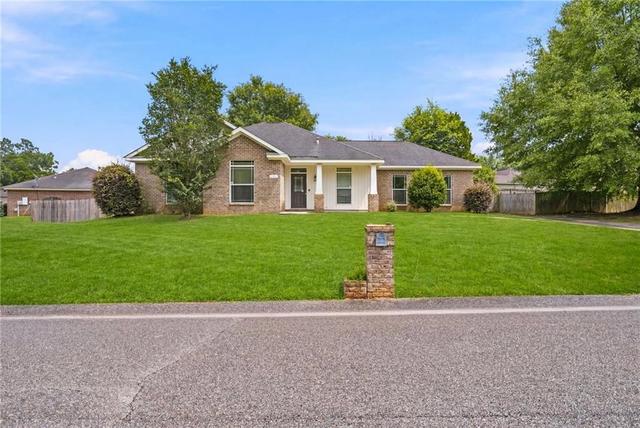 8233 Woodland Hills Dr N, Semmes, AL 36575