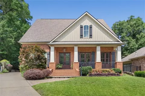 808 Country Club Ct, Mobile, AL 36609