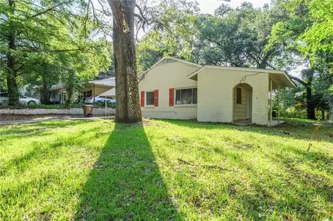 4018 Cresthaven Rd, Mobile, AL 36609 photo 2