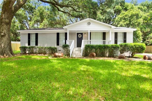11049 Athena Ln, Irvington, AL 36544