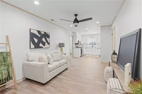2225 Vaughan Dr E, Mobile, AL 36605 photo 10