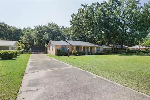 2225 Vaughan Dr E, Mobile, AL 36605 photo 3