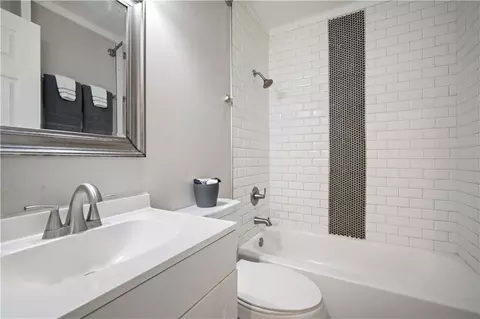 Bath - 6550 Athey Ct, Mobile, AL 36608 photo 1 of 1