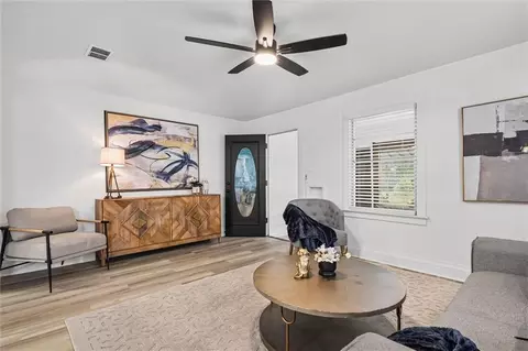 Entry Way - 313 Morgan Ave, Mobile, AL 36606 photo 1 of 3