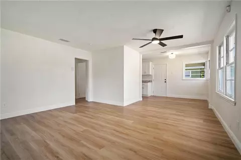 Living - 754 Stanton Rd, Mobile, AL 36617 photo 3 of 6