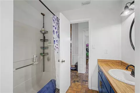 Bath - 13151 Roberts Rd, Chunchula, AL 36521 photo 5 of 5