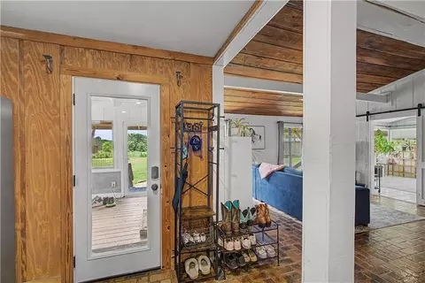 Entry Way - 13151 Roberts Rd, Chunchula, AL 36521 photo 5 of 6