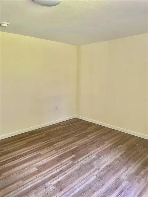 Bedroom - 119 Thomas Ave S, Mobile, AL 36610 photo 4 of 6
