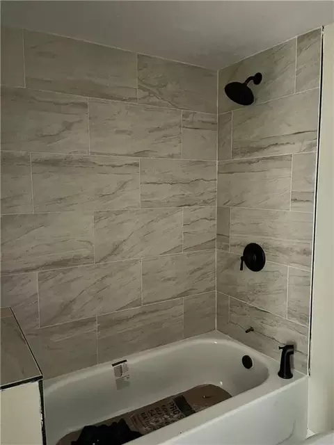 Bath - 119 Thomas Ave S, Mobile, AL 36610 photo 5 of 5