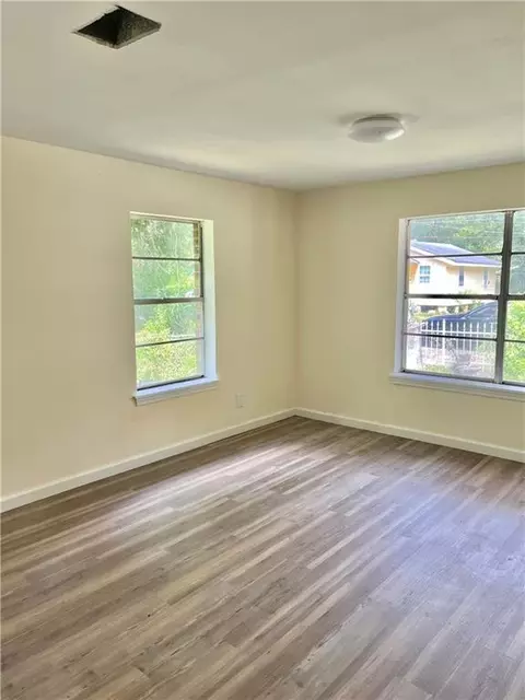 Bedroom - 119 Thomas Ave S, Mobile, AL 36610 photo 5 of 6