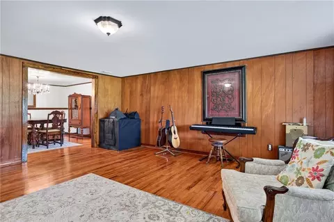 Living - 8870 Broadus Loop Rd, Eight Mile, AL 36613 photo 2 of 6