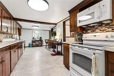 Kitchen - 8870 Broadus Loop Rd, Eight Mile, AL 36613 photo 4 of 4