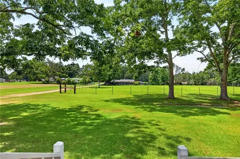 Exterior - 8870 Broadus Loop Rd, Eight Mile, AL 36613 photo 12 of 18