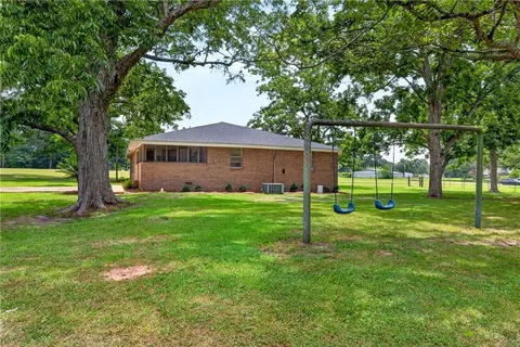 Exterior - 8870 Broadus Loop Rd, Eight Mile, AL 36613 photo 6 of 18