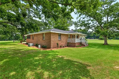 Exterior - 8870 Broadus Loop Rd, Eight Mile, AL 36613 photo 5 of 18