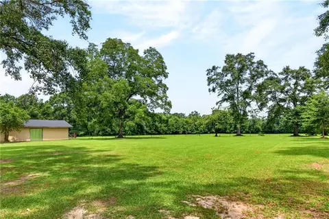 Exterior - 8870 Broadus Loop Rd, Eight Mile, AL 36613 photo 9 of 18