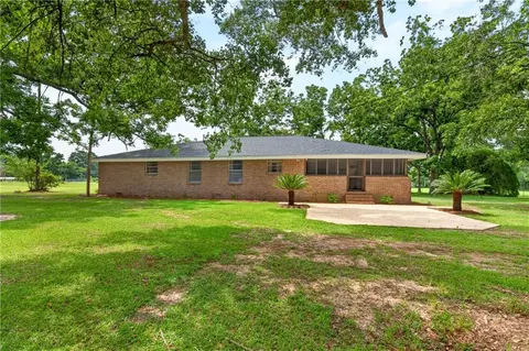 Exterior - 8870 Broadus Loop Rd, Eight Mile, AL 36613 photo 8 of 18