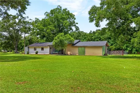 Exterior - 8870 Broadus Loop Rd, Eight Mile, AL 36613 photo 14 of 18