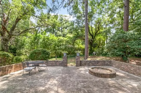 Exterior - 5911 Shenandoah Rd N, Mobile, AL 36608 photo 4 of 13