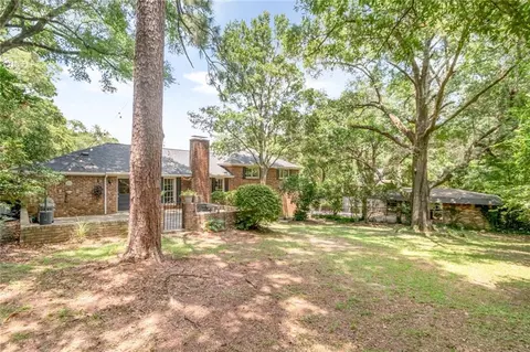 Exterior - 5911 Shenandoah Rd N, Mobile, AL 36608 photo 9 of 13