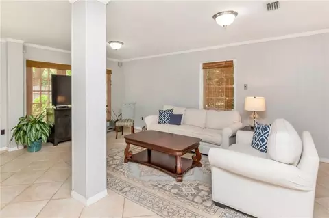 Living - 5911 Shenandoah Rd N, Mobile, AL 36608 photo 5 of 6