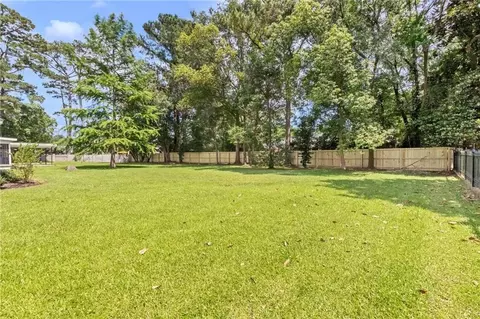 Exterior - 2553 Durham Dr S, Mobile, AL 36606 photo 11 of 18