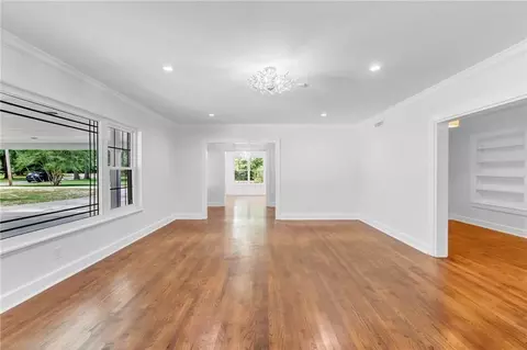 Living - 2553 Durham Dr S, Mobile, AL 36606 photo 1 of 13