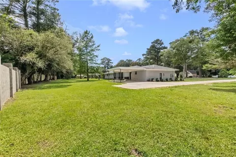 Exterior - 2553 Durham Dr S, Mobile, AL 36606 photo 12 of 18