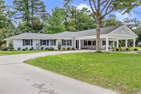 Exterior - 2553 Durham Dr S, Mobile, AL 36606 photo 2 of 18