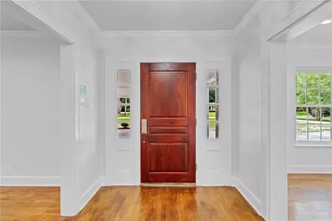 Entry Way - 2553 Durham Dr S, Mobile, AL 36606 photo 1 of 5