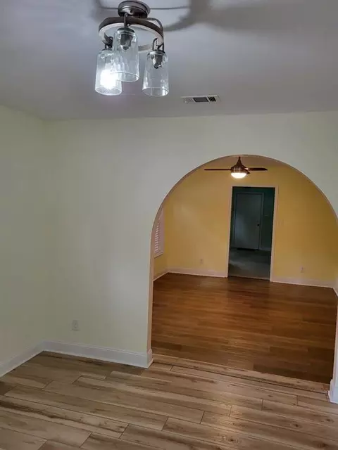 Living - 158 Randolph St, Mobile, AL 36607 photo 1 of 2