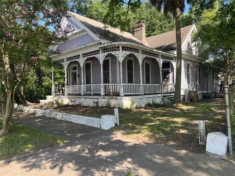855 Church St, Mobile, AL 36602