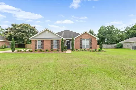 10545 Elgin Dr S, Grand Bay, AL 36541
