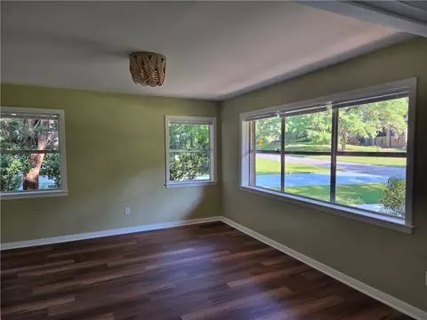 1805 Oak Knoll Dr, Mobile, AL 36607 photo 6