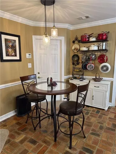 Kitchen - 111 Lakeview Loop, Daphne, AL 36526 photo 2 of 2