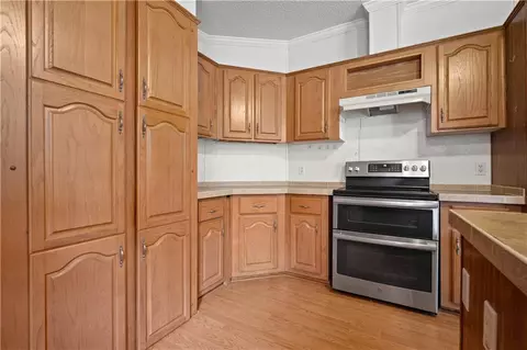 Kitchen - 8205 Brandy Ln N, Mobile, AL 36695 photo 2 of 4