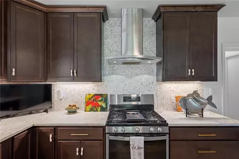 Kitchen - 3600 Bay Front Rd, Mobile, AL 36605 photo 6 of 6